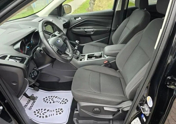 Ford Kuga cena 69900 przebieg: 50000, rok produkcji 2017 z Giżycko małe 379